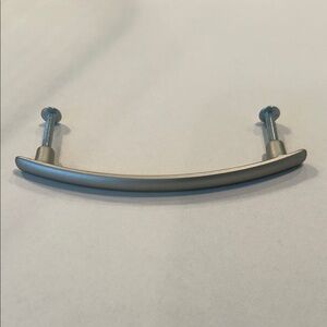 Silver Cabinet/Drawer Handle with Screws
